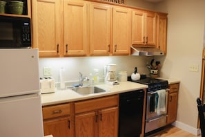 Full kitchen
