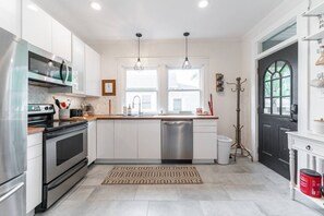 Spacious kitchen