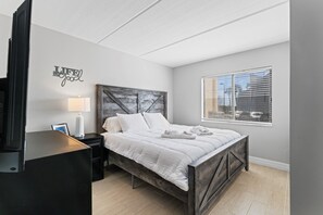 3122 Primary Bedroom 2