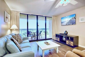 Seaside Beach & Racquet 5517 Living Area with Gulf View