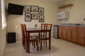 DINING  AREA
