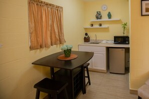 Dining/Kitchenette Area 