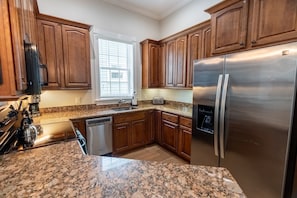 Fully Equipped Luxury Kitchen