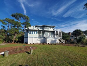 Lowcountry Setting