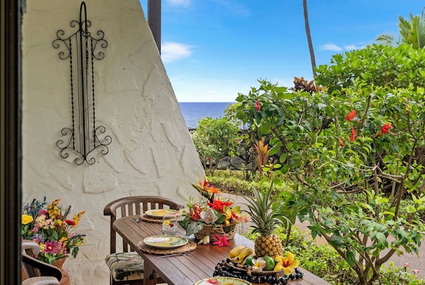 Outdoor dining