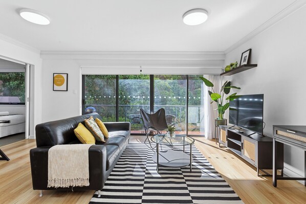 02 Living room
