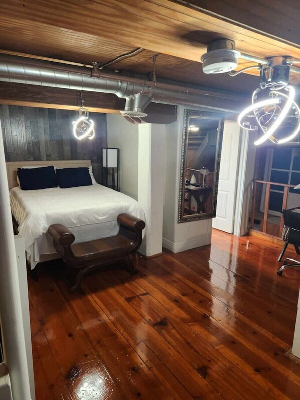 Queen Bed