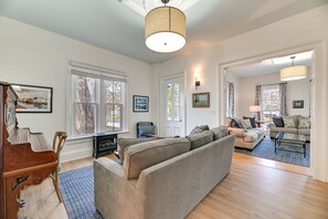 Living Room | Piano | Electric Fireplace