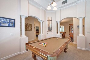 07-Game Room2.jpg