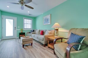 Living room to the front door 