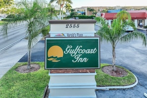 Welcome to the Gulfcoast Inn