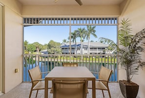 Private Screened in Lanai 