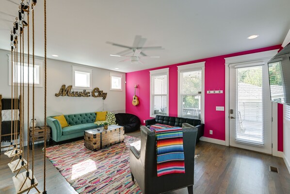 Nashville Vacation Rental | 3BR | 3BA | Stairs Required to Access | 2,250 Sq Ft