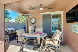 Private Patio | Gas Grill | Smart TV
