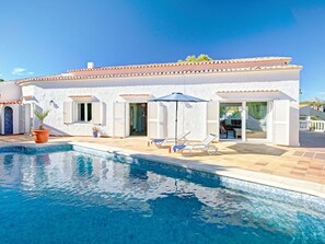 L'Eau, Ciel, Piscine, Ombre, Loisir, Immobilier, Façade, Ville Resort, Porte, Composite