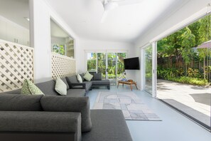 Ample living space with comfortable sofas 