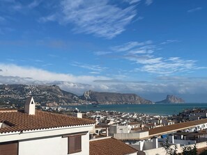 Ausblick von Casco Antiguo zum Ifach / Calpe