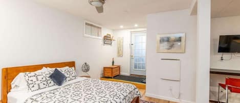 This cozy and freshly remodeled space is a perfect jumping off point for exploring Burlington