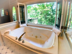 XL jacuzzi spa tub with a view.