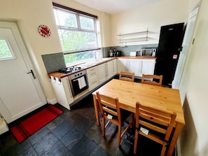 Fully Equipped family kitchen 