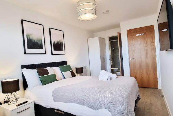 Get a great night's sleep in our stylish and cosy bedroom