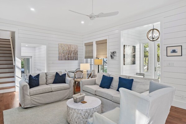 37 Lake District Lane - WaterColor - Living Area