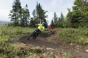Bike Trails at Saddleback
Photo Credit: Andy Gagne Photography