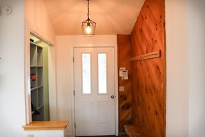 Entry way