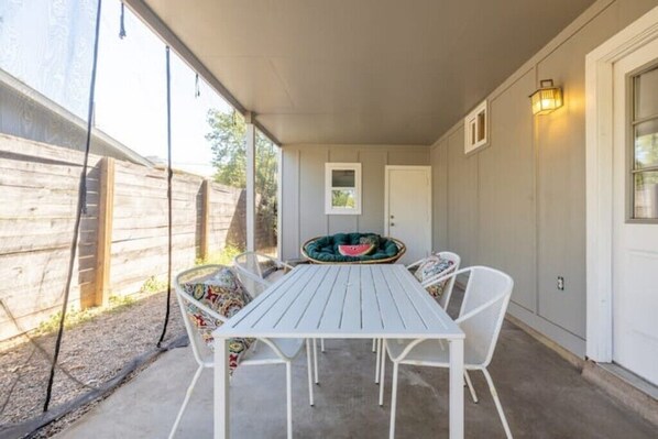 Outdoor dining