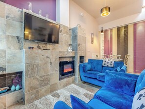 Open plan living space | Ty Menyn - Tyddyn Sargent, Tyn Y Gongl, near Benllech