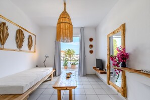 Kalimera Apartment 5, Modern furnished livingroom