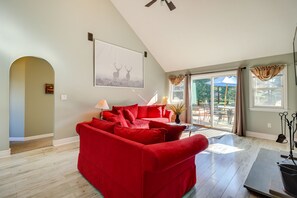 Living Room | Main Level
