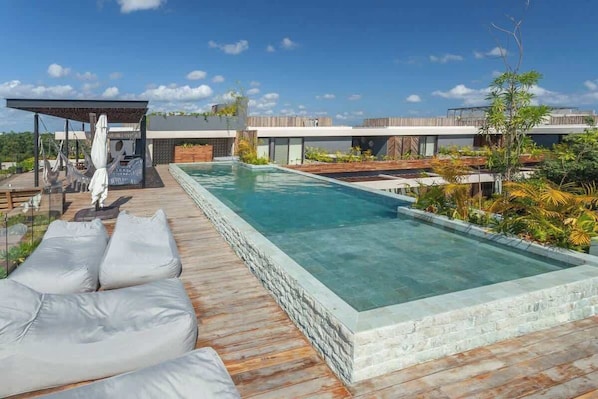 Shared pool