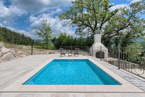 Private Pool