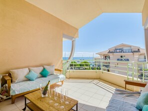 Eigentum, Zimmer, Gebäude, Grundeigentum, Interior Design, Haus, Die Architektur, Wohnung, Möbel, Balkon