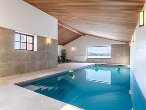 Holiday Home Swimming Pool