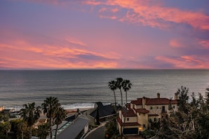 Exceptional ocean views from the three balconies