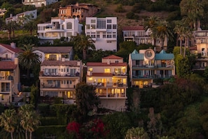 Experience and Italian villa in Malibu