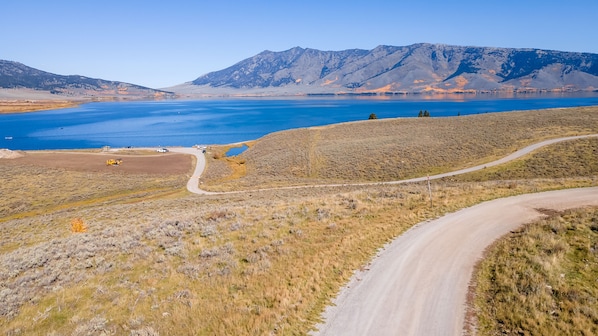 It's just a short distance to Henry's Lake public boat dock.