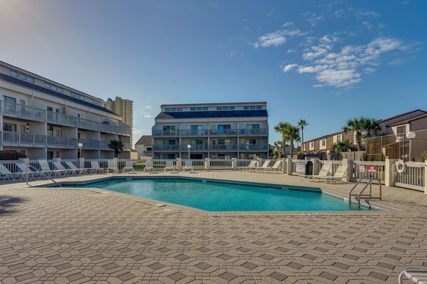 Panama City Beach Vacation Rental | 1BR | 1BA | 605 Sq Ft | Stairs Required