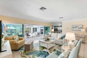 Plenty of space to hang out. Television equipped w/netflix, hulu, prime, etc 
