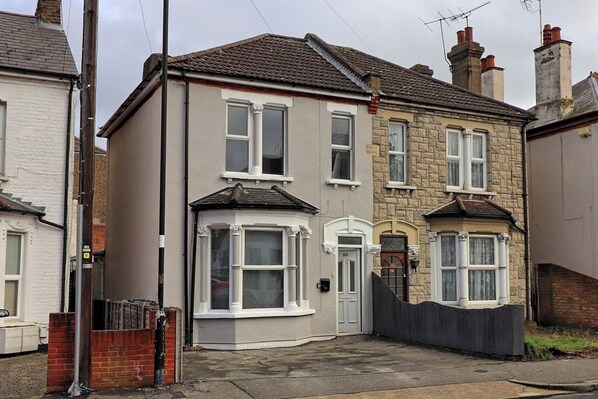The front of the house is where you will live like a local and in style.