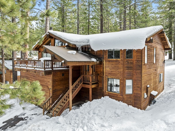 Architecture, Building, House, Cabin, Outdoors