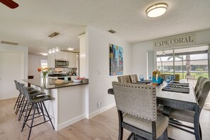 Dining Area | Dishware & Flatware Provided | Central A/C & Heating