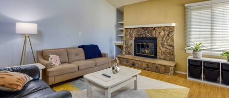 Monument Vacation Rental | 2BR | 1.5BA | Stairs to Enter | 1,058 Sq Ft