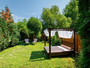 Ciel, Plante, Communauté Des Plantes, Arbre, Paysage Naturel, Lot Terre, Herbe, Ombre, Chalet, Paysage