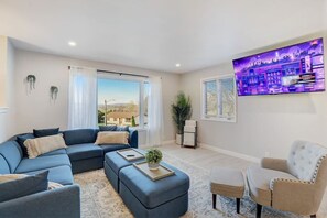 Family room w/ Roku TV