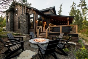 Stargaze under the PNW night sky by the firepit