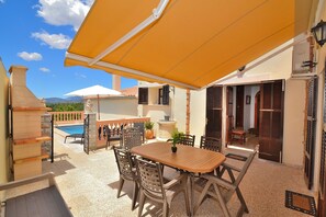 terrace, barbecue, breakfast, swimming pool, holidays, sunny weather