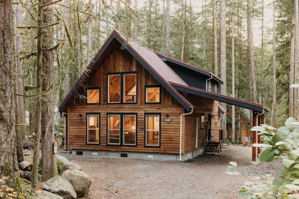 Architecture,Building,House,Cabin,Cottage